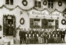 1925: Einweihung des Gasthauses Zum Meierhof mit den Wirtsleuten Eduard und Rosa Wiestler 1925: Einweihung des Gasthauses Zum Meierhof mit den Wirtsleuten Eduard und Rosa Wiestler