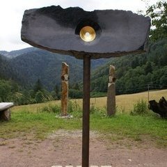 Das Auge des Horus&comma; Diabas&comma; Eisen und Blattgold