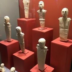 Der GOZO Exkursionstag beginnt im Museum des Ggantija Tempels in Xaghra. Hier werden auch die Originale der bronzezeitlichen Statuetten ausgestellt