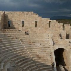 Das teilaufgebaute Bouleuterion in Patara